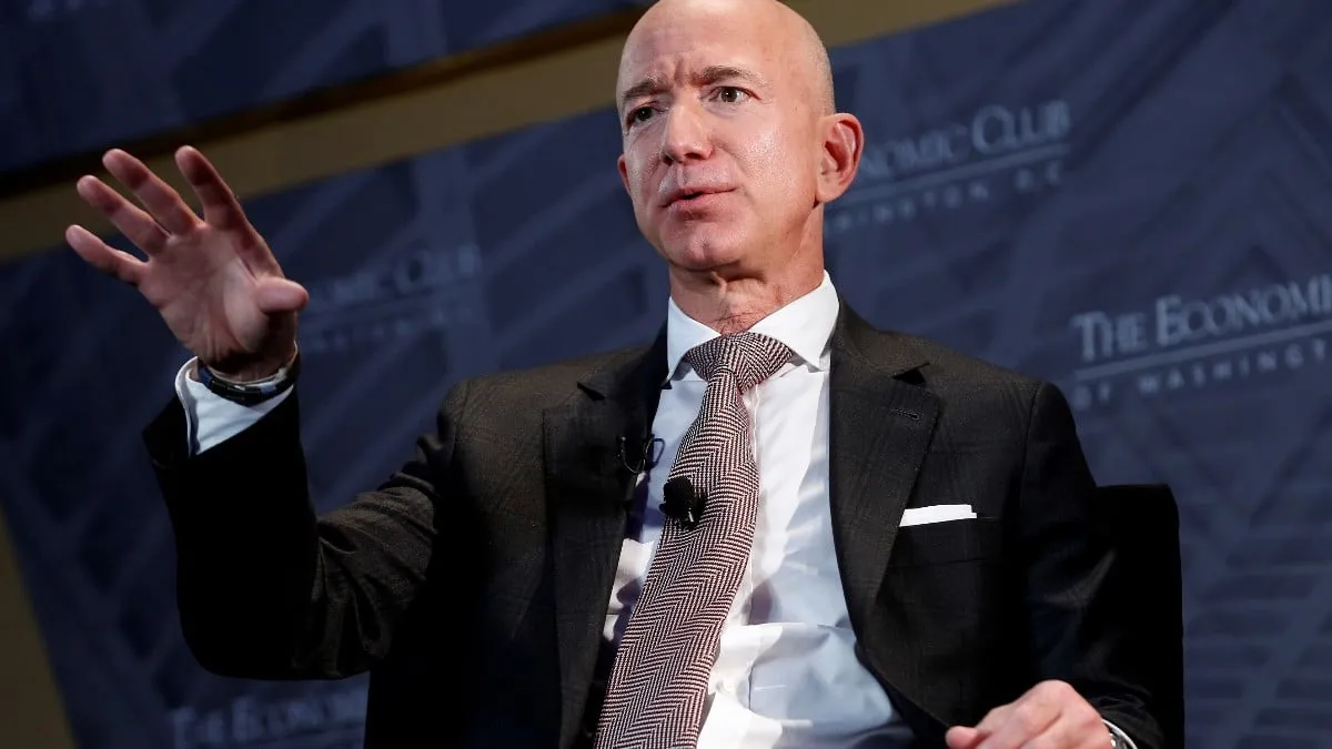  Jeff Bezos, dueño del diario The Washingont Post