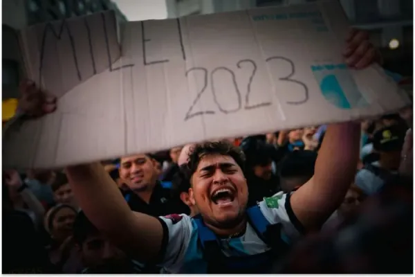 La confianza de la juventud en el gobierno de Milei presenta la mayor caída de 2024