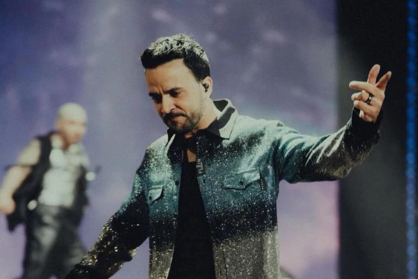 Luis Fonsi está listo para recordar, bailar y cantar