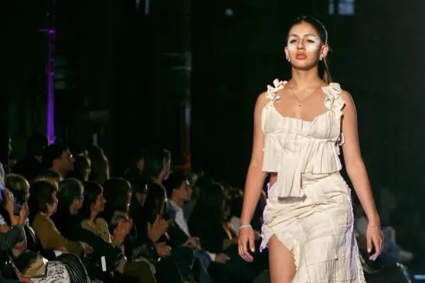 Con un desfile de moda y 150 modelos, la USP-T cierra el Octubre Tecnológico