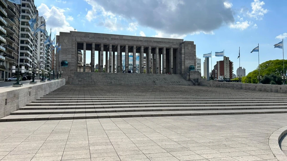 IMPACTANTE. El Monumento a la Bandera es un sitio icónico en Rosario.