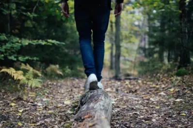 Cuántos kilómetros hay que caminar para bajar un kilo: la distancia exacta que ayuda a perder peso