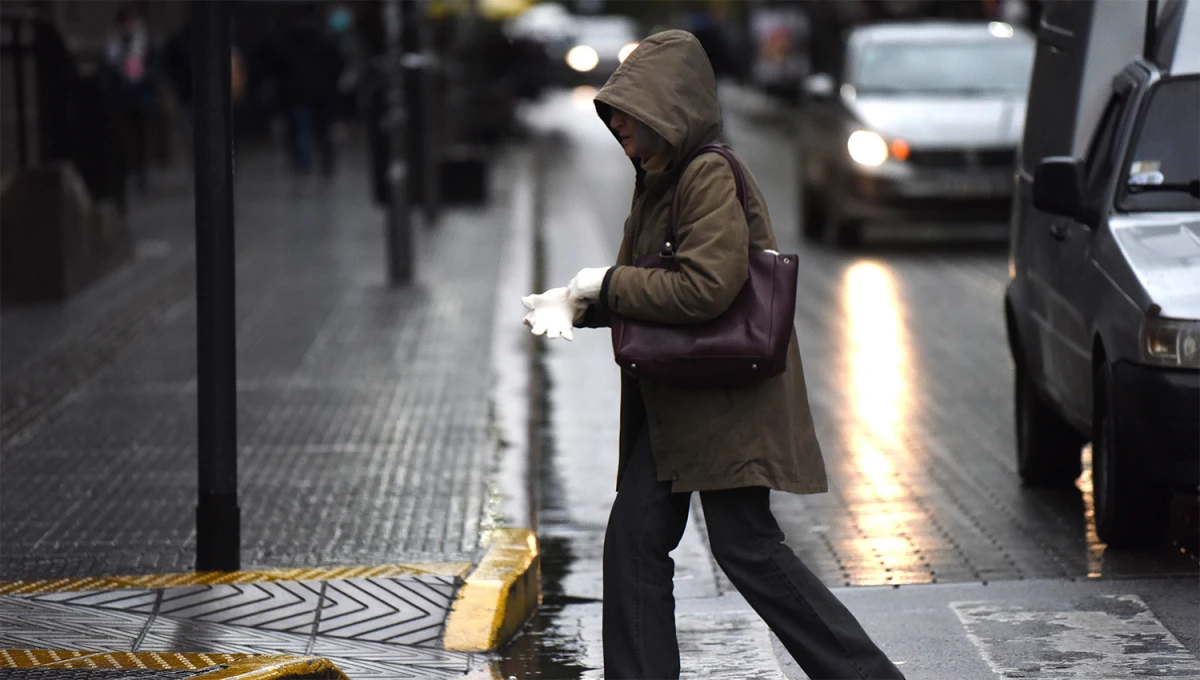 LLUVIOSO Y FRESCO. La temperatura descenderá y le dará tintes otoñales al martes. 