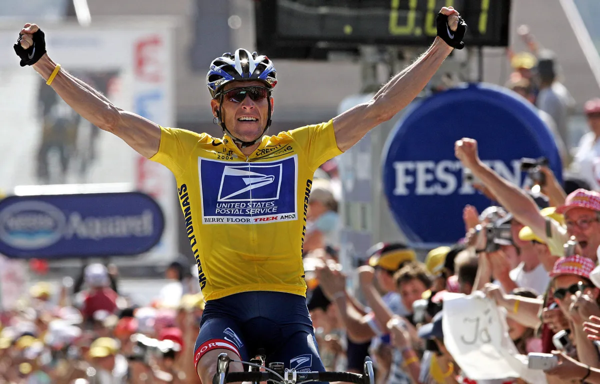 MULTICAMPEÓN. Armstrong ganó en siete ocasiones consecutivas el tour de Francia.