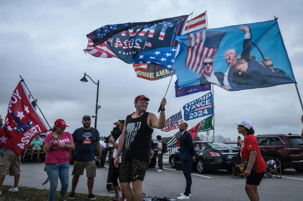 BRECHA. Trump fue el candidato preferido entre los hombres.