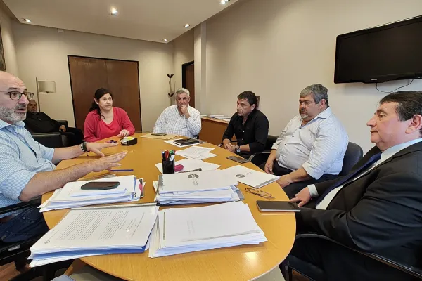 La SAT y el municipio de Alberdi acordaron obras para mejorar el servicio de cloacas