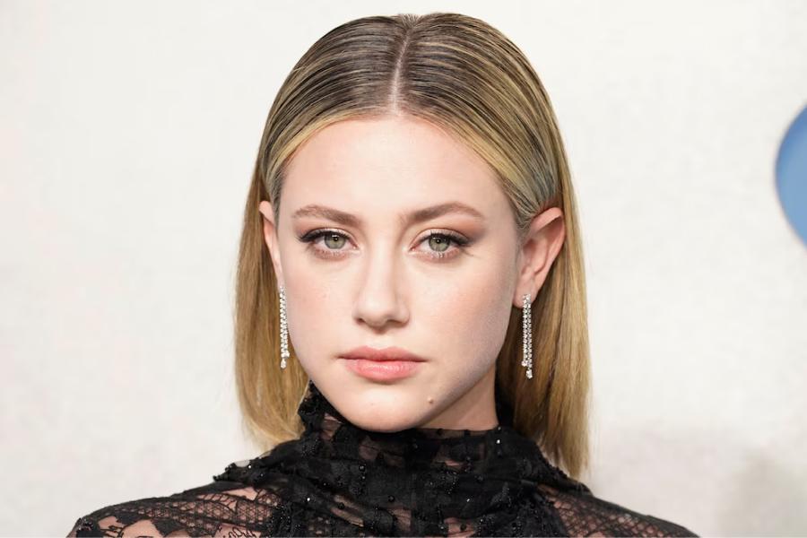 EN CONTRA DE TRUMP. La actriz Lili Reinhart expresó solidaridad hacia las mujeres que denunciaron abusos de Trump y lamentó que millones de personas votaran por él. / REUTERS.