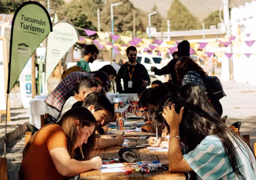 REUNIÓN INTERNACIONAL. Tafí del Valle se convertirá por tres días en un polo de la animación. / INSTAGRAM @plum.fest