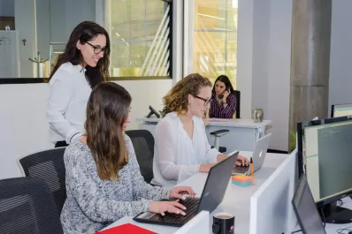 ¿Cuántos empleos se destruyeron en lo que va del año?