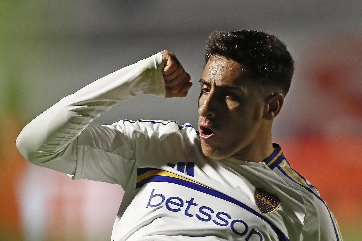 GOLEADOR. Miguel Merentiel celebra la apertura del marcador en Junín.