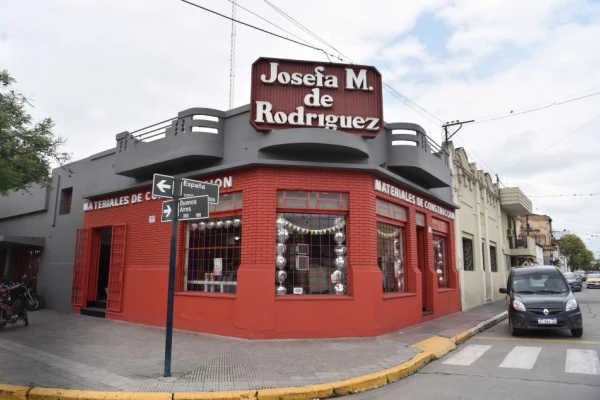 Homenaje a una centenaria empresa en Concepción