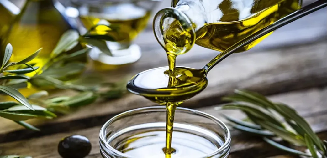 Alerta de la Anmat por un falso aceite de oliva que imitaba el envase de una conocida marca