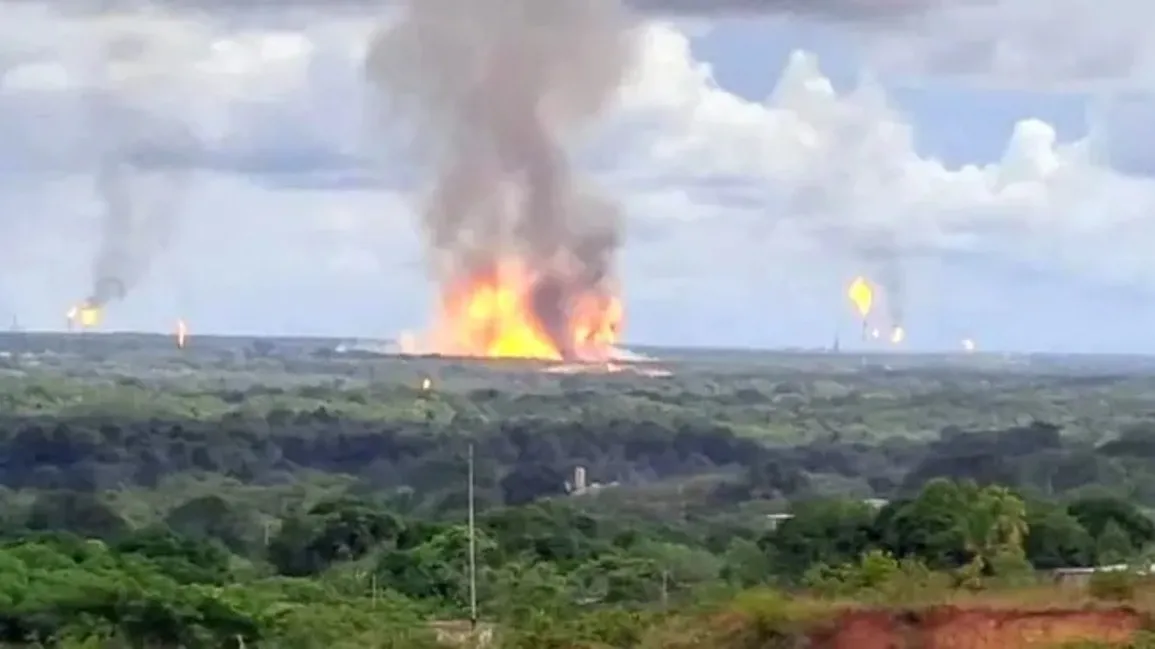 EXPLOSIÓN EN VENEZUELA. Se trata de la planta Muscar de PDVSA, cerca de la ciudad de Punta de Mata.