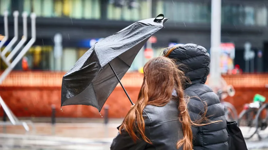 Alerta por tormentas y vientos fuertes en tres provincias