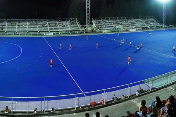 Todo listo para la fiesta deportiva con el palo y la bocha que se producirá en Natación y Gimnasia
