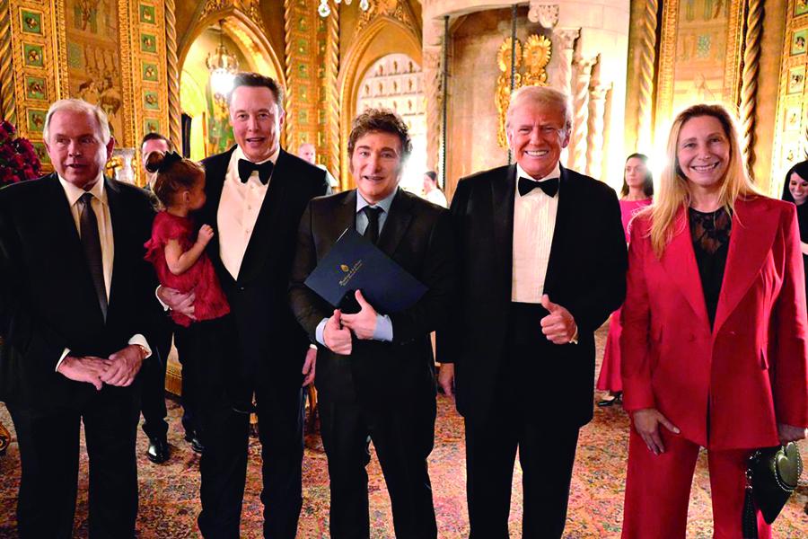 FIGURAS. El canciller Gerardo Werthein, el magnate Elon Musk, Javier Milei, Donald Trump y Karina Milei.