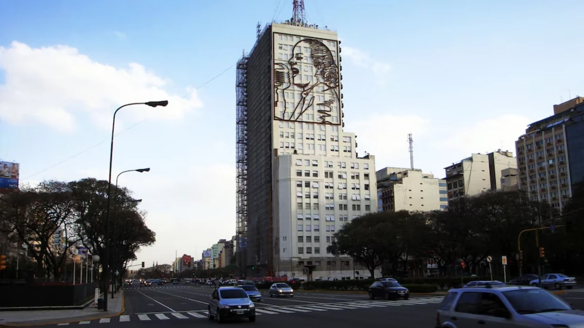 El edificio que está en la mira de los libertarios. 