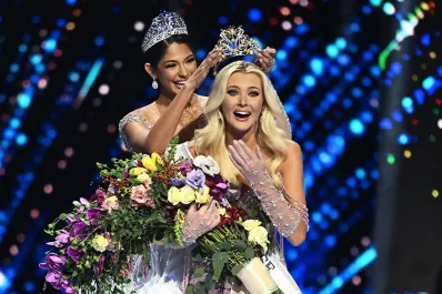 La danesa Victoria Kjær ganó el concurso Miss Universo 2024