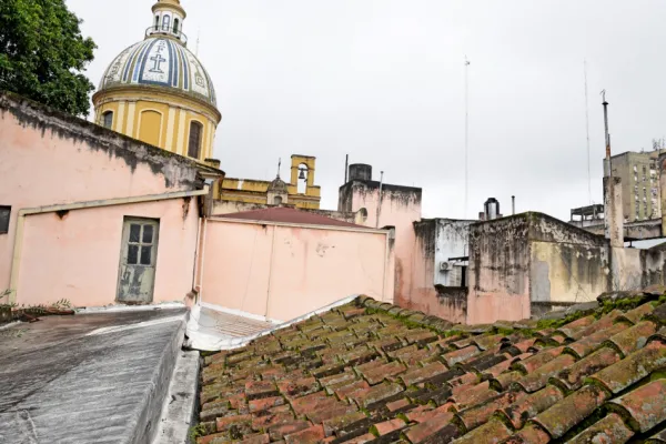 Iglesia San Francisco: cómo es la reparación del emblemático y más viejo techo de la ciudad