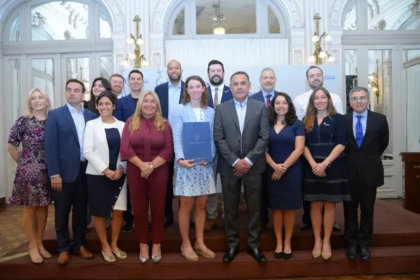 Huéspedes de honor: senadores, diputados y empresarios de EEUU, en la Casa de Gobierno