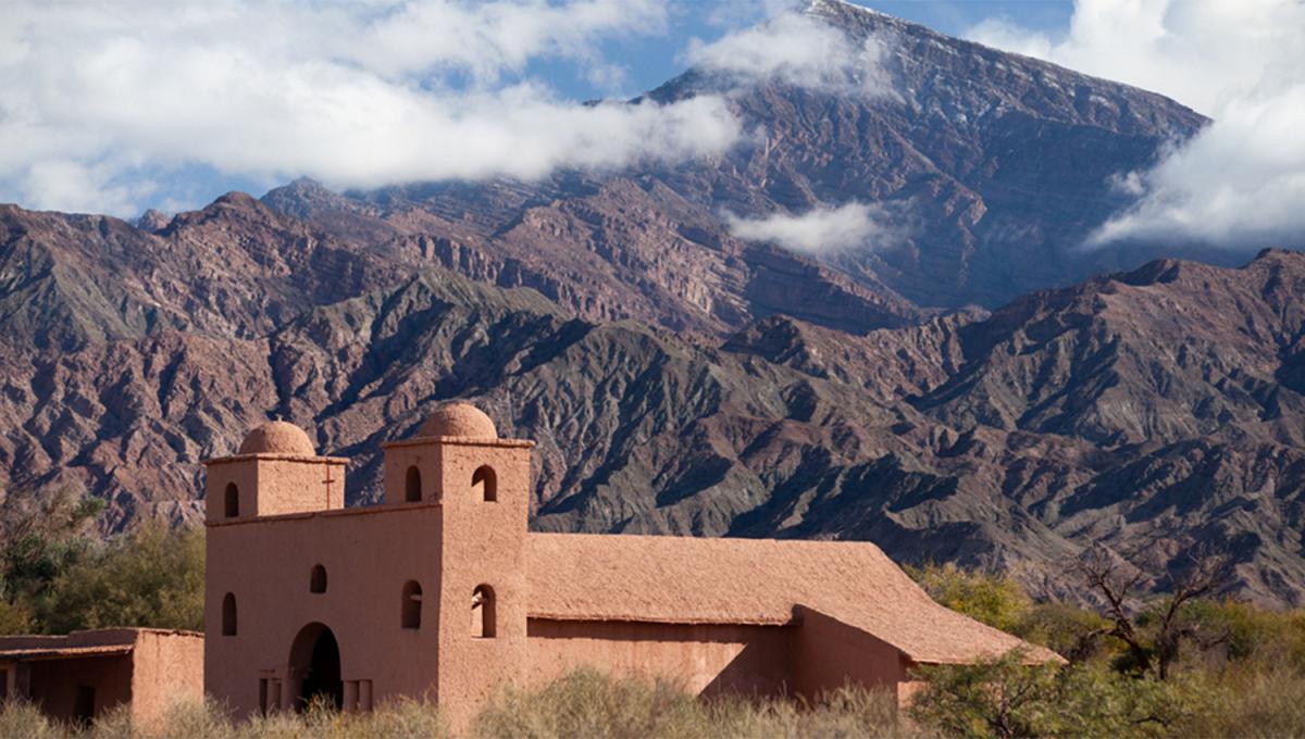 Iglesia de Andacollo, una de las que integra la Ruta del Adobe en Tinogasta.