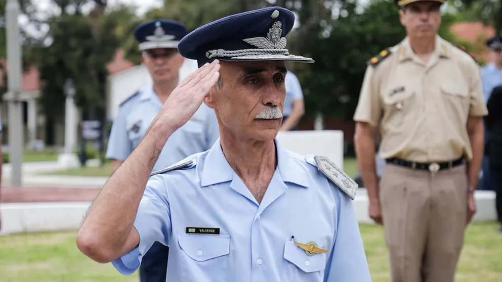 CONFIRMADO. El brigadier Gustavo Javier Valverde es el nuevo jefe de la Fuerza Aérea Argentina.