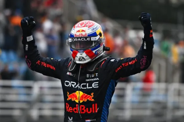 Max Verstappen, campeón de la Fórmula 1: ¿Qué lugar histórico ocupa y a cuántos títulos quedó de Fangio?