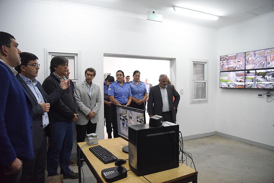 VIGILANCIA. Se instalaron 46 cámaras en el perímetros del predio, que serán monitoreadas permanentemente desde un centro de control.