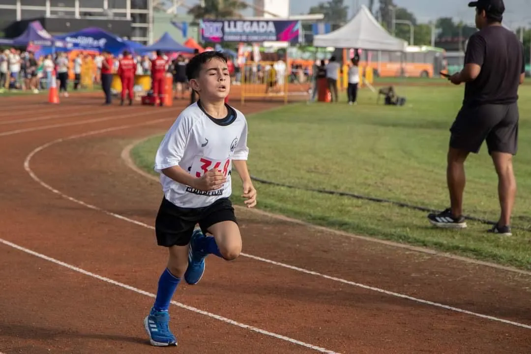 IMPRESIONANTE. Alejo Orellana Casmuz logró un tiempo récord, incluso para los grandes corredores.