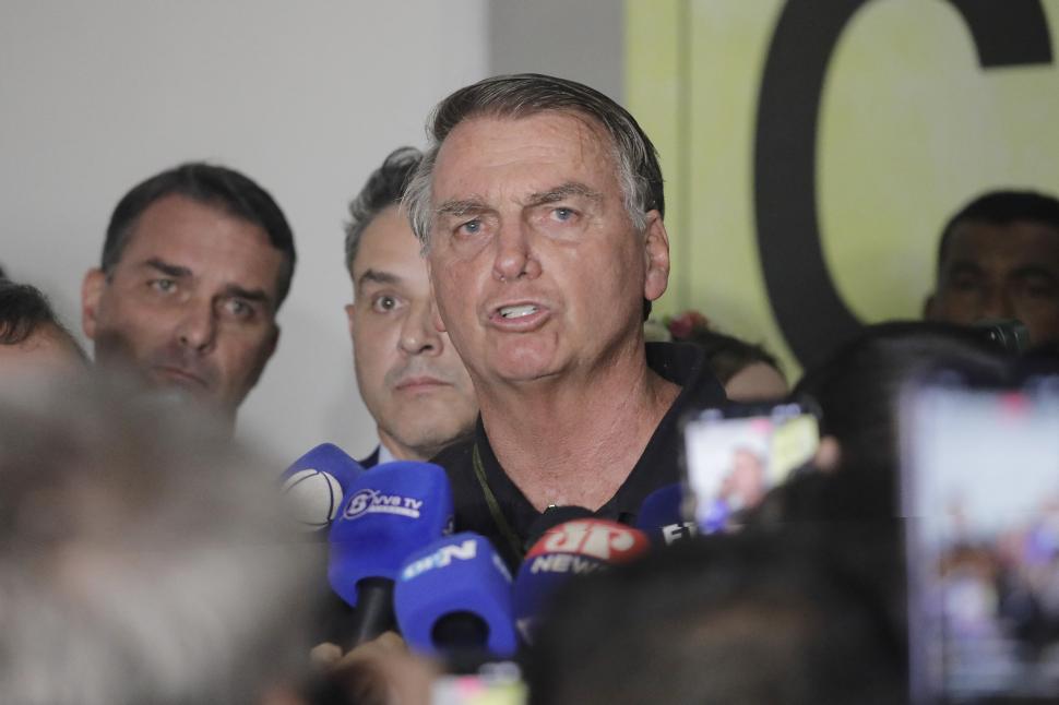 INHABILITADO. Bolsonaro quiere ser candidato en 2026, pero no podrá.