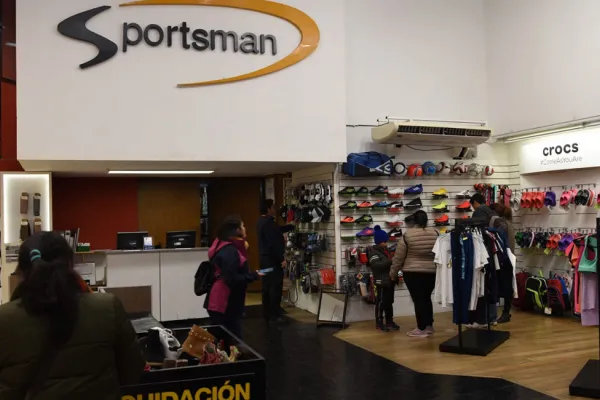 Números de la Suerte: conocé a la lectora que se llevó una orden de compra de $120.000 en Sportman