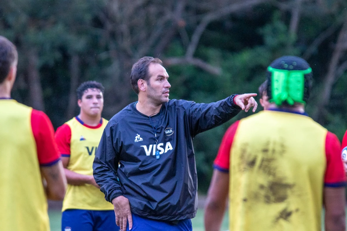 CON EXPERIENCIA. Galindo llega a Tarucas luego de dos años al frente de Los Pumitas. En 2015, el ex jugador de Los Pumas integró el staff de los “Naranjas”. prensa uar (archivo)