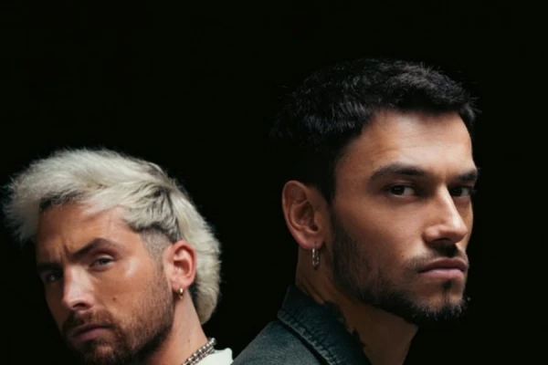 MyA se separa, pero antes trae más baladas y pop latino