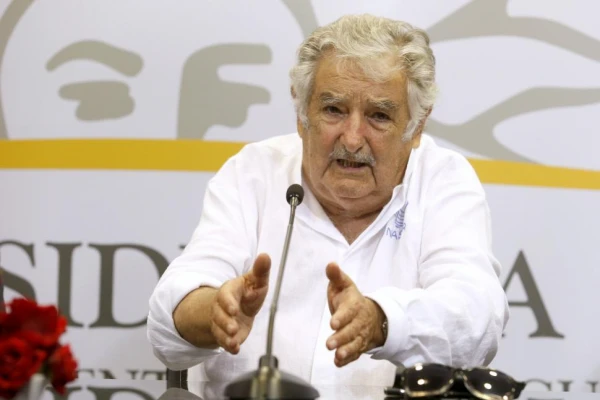 Mujica celebra la vuelta de la izquierda a Uruguay