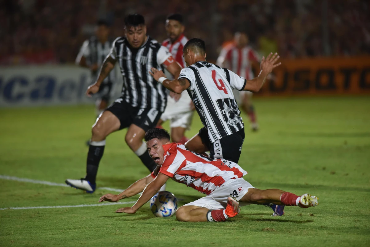 Fin del sueño de ascenso para San Martín de Tucumán: perdió 1-0 con Gimnasia de Mendoza