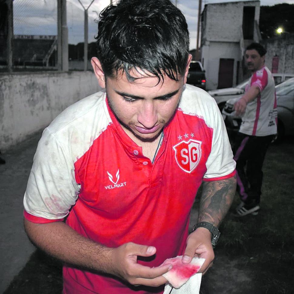 “Pensé que no iba a ver más a mi familia”, dijo un jugador de Sportivo Guzmán atacado por la hinchada de Atlético Concepción