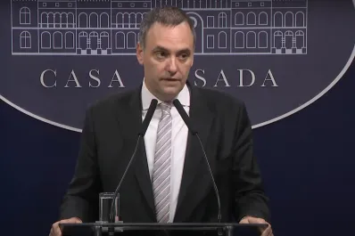 Adorni dijo que Milei convocó a Macri para “fulminar” al kirchnerismo