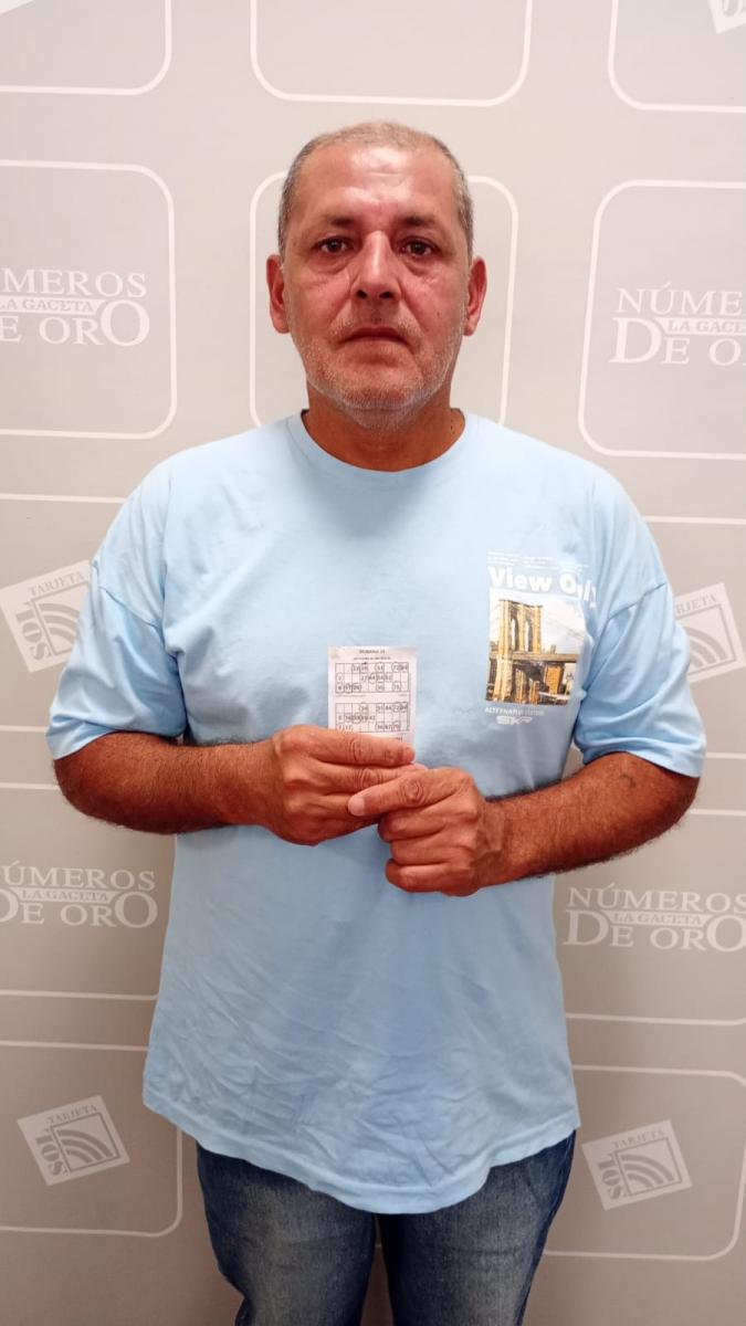 Cinco lectores celebran al ganar el pozo de $6.300.000 de Números de Oro