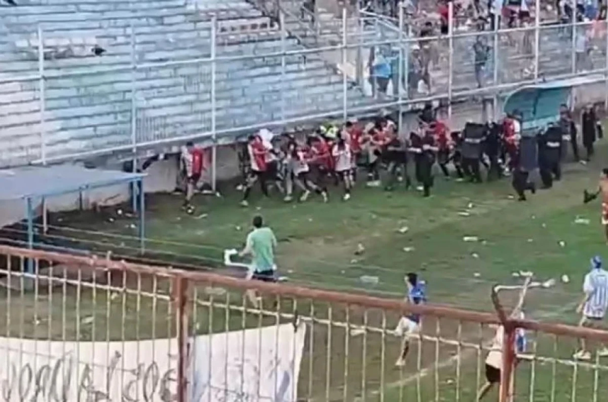 La Policía pretende aplicar el derecho de admisión en los partidos de fútbol