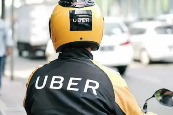 Un chofer de Uber Moto sufrió un violento asalto