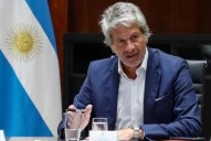 El gobierno de Milei oficializó las medidas para fomentar el uso de los dólares del colchón