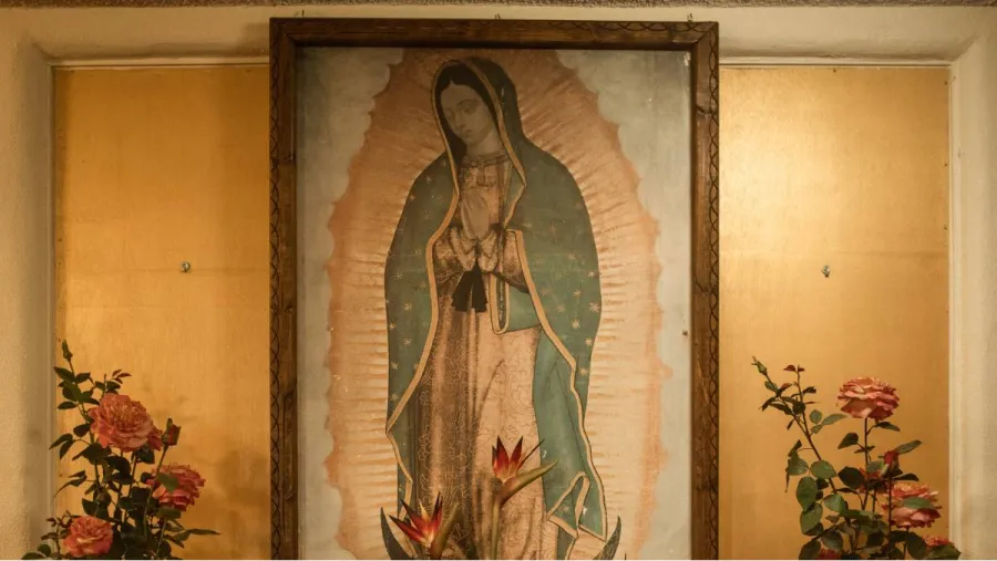 Cómo hacer el poderoso ritual de la Virgen de Guadalupe para atraer buenas energías