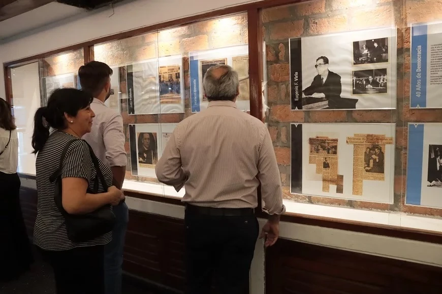 EXPOSICIÓN. El público visitó la muestra en el Centro Cultural Virla.