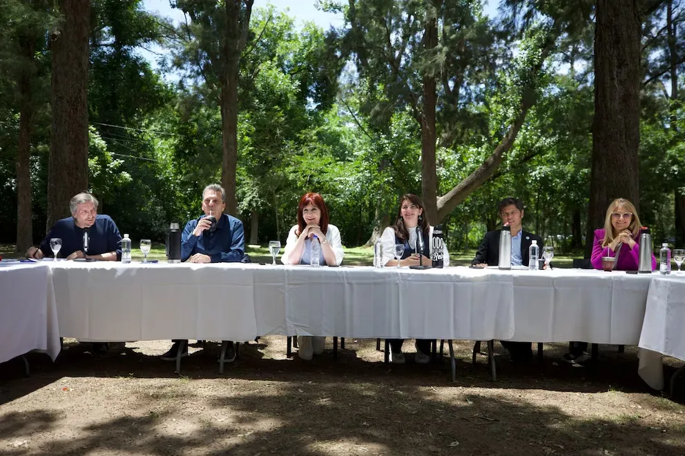 Ante Kicillof, Cristina Kirchner dijo que no ve conveniente el desdoblamiento electoral