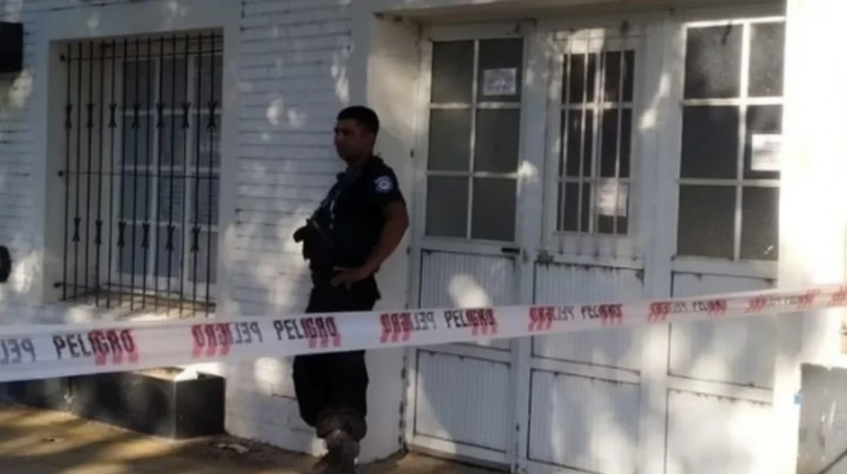 ESCALOFRIANTE. La mujer fue encontrada con signos de haber sido fuente de alimento para sus perros. (Foto: El Litoral)