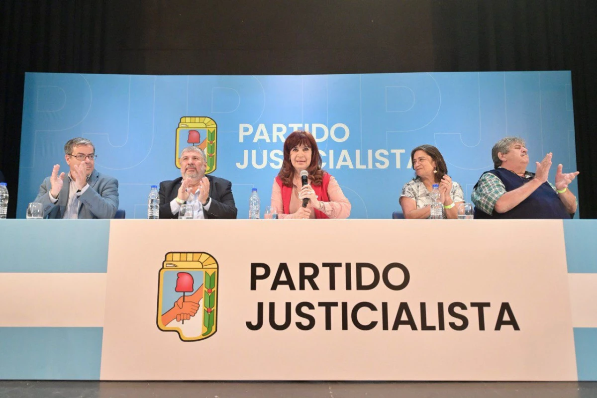 PARTIDO JUSTICIALISTA. Cristina Kirchner asumió formalmente la conducción del espacio.