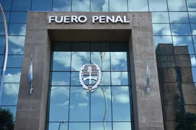 Caso Vélez: los defensores acusan a la denunciante y a su amiga de falso testimonio