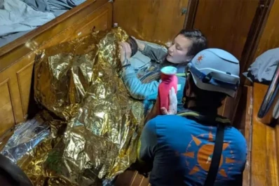 Una niña de 11 años, única sobreviviente de un naufragio