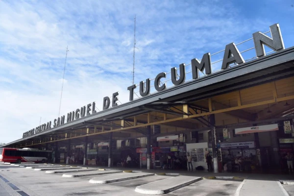 Intenso movimiento en la Terminal: los valles, el destino favorito del verano