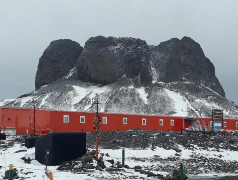 NUEVO HOGAR. Moyano se instalará en la base Carlini, en la Antártida.